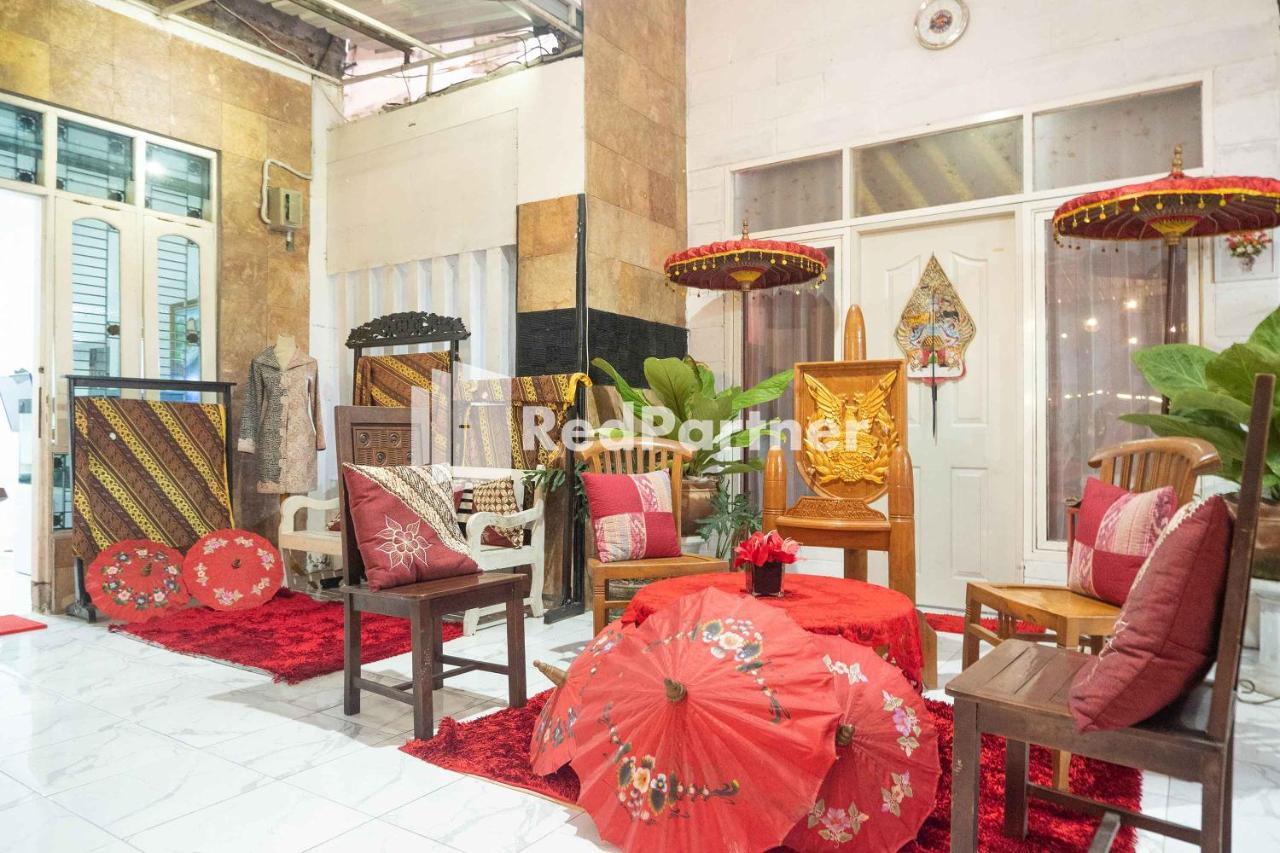 Kalasan 索帕兰欢乐屋旅馆酒店 外观 照片